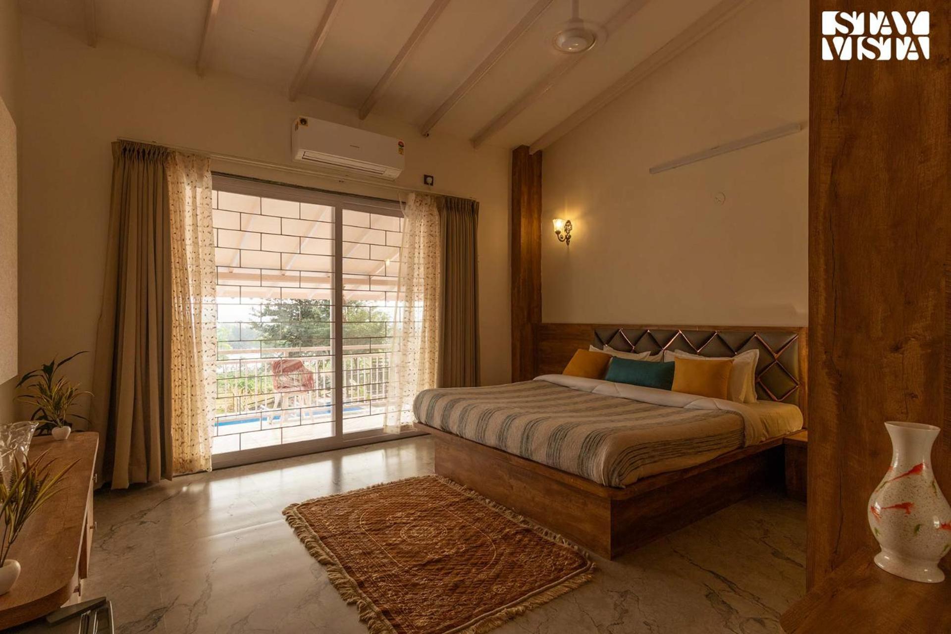Stayvista'S Harvest Haven - Pool-View Villa With Deck & Machan Near Sula 纳西克 外观 照片