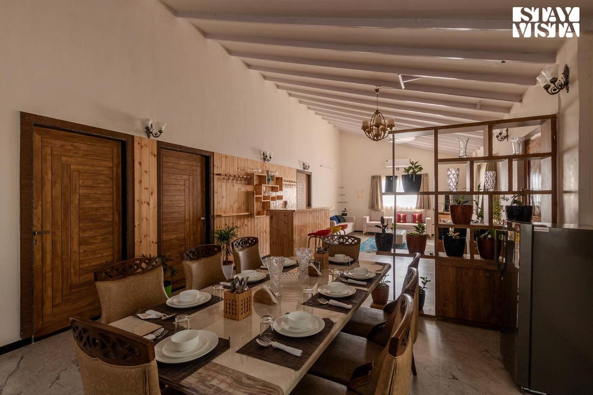Stayvista'S Harvest Haven - Pool-View Villa With Deck & Machan Near Sula 纳西克 外观 照片