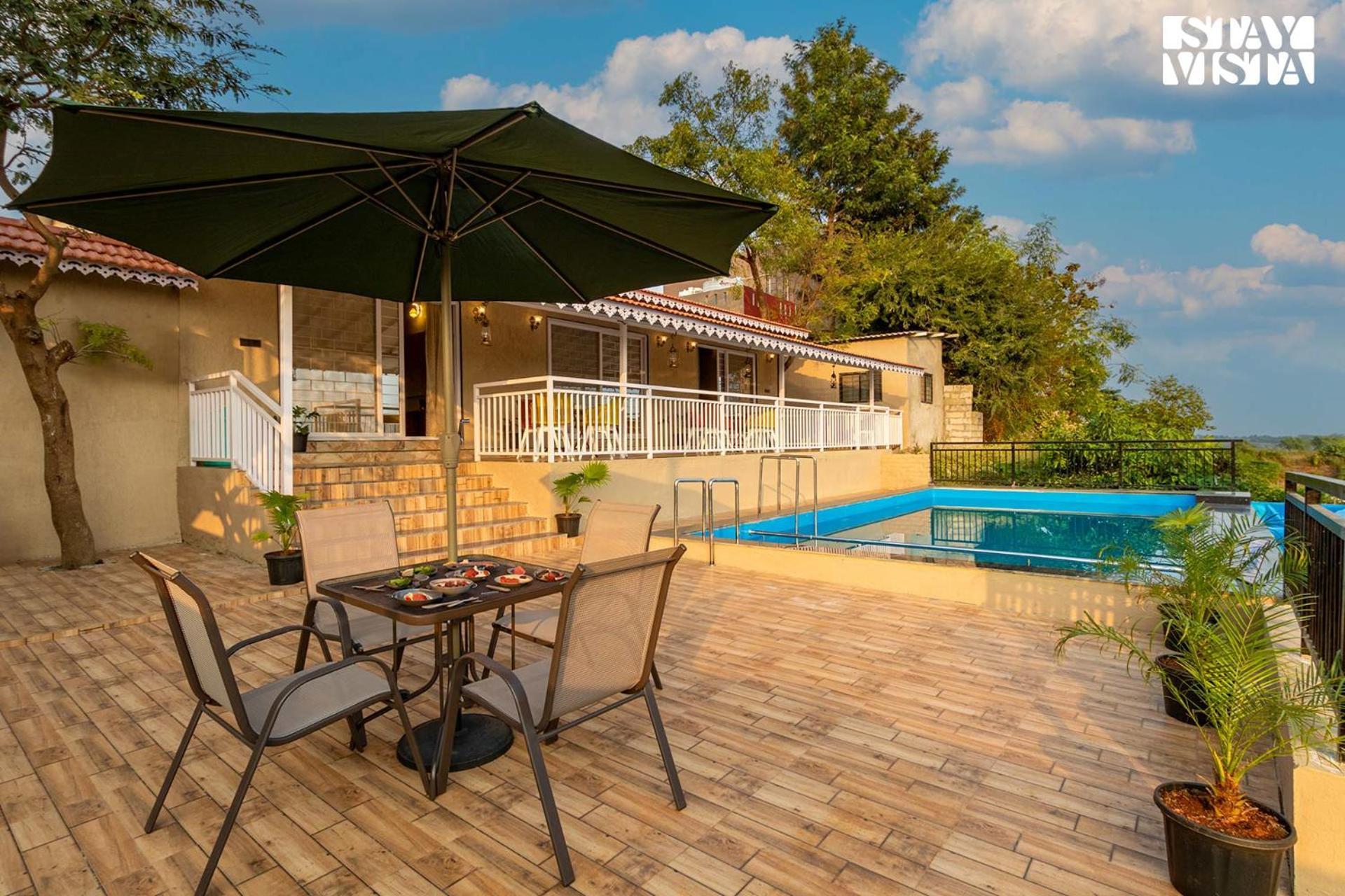Stayvista'S Harvest Haven - Pool-View Villa With Deck & Machan Near Sula 纳西克 外观 照片